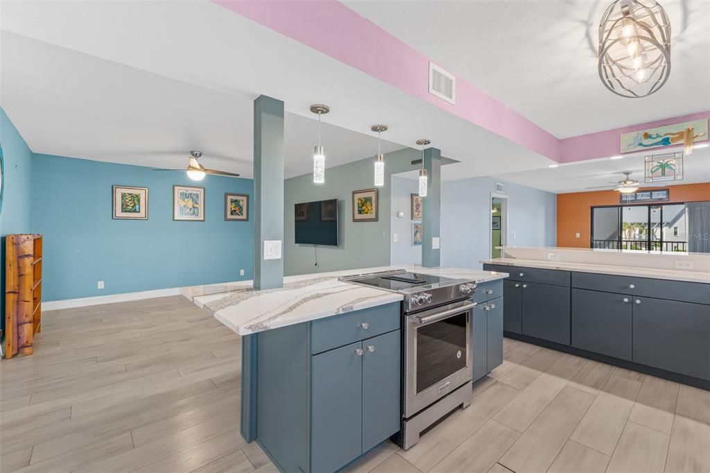 For Sale: $425,000 (3 beds, 2 baths, 1792 Square Feet)