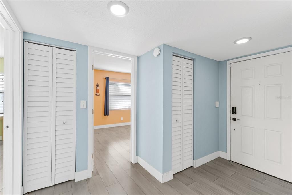 For Sale: $425,000 (3 beds, 2 baths, 1792 Square Feet)