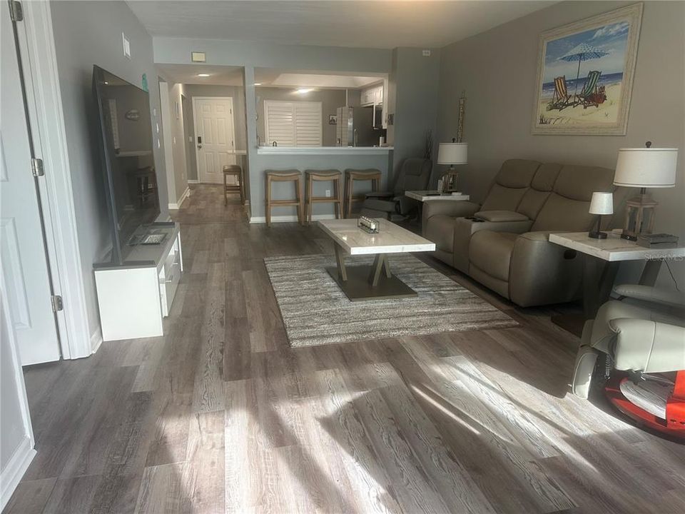 На продажу: $229,900 (3 спален, 2 ванн, 1360 Квадратных фут)