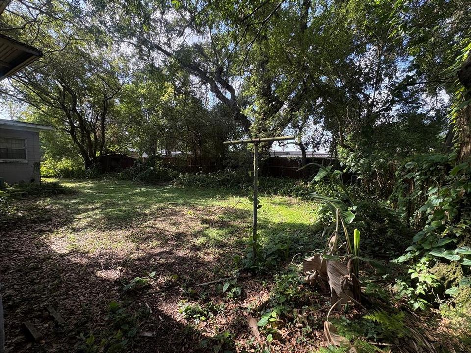 For Sale: $398,000 (3 beds, 2 baths, 1662 Square Feet)