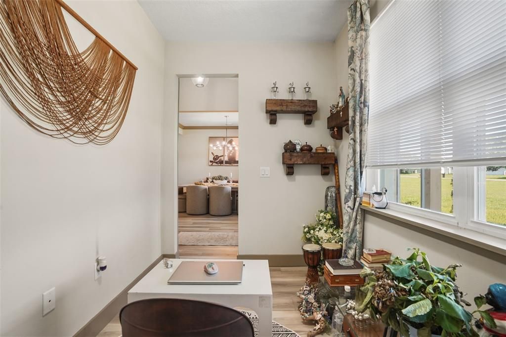 En Venta: $899,900 (4 camas, 3 baños, 2518 Pies cuadrados)