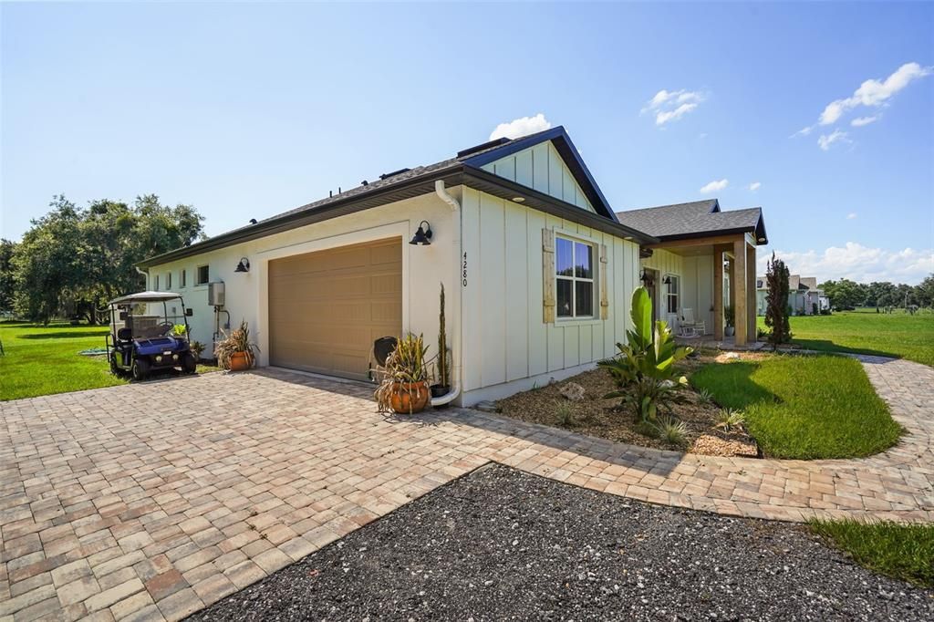 En Venta: $899,900 (4 camas, 3 baños, 2518 Pies cuadrados)