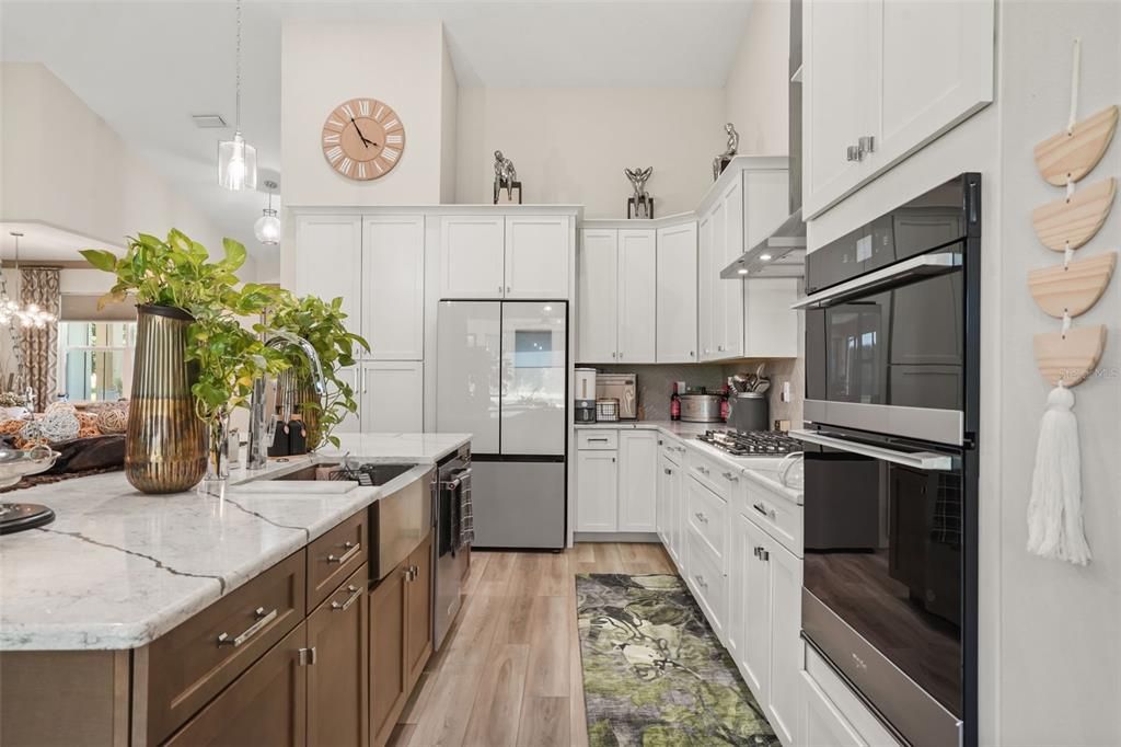 En Venta: $899,900 (4 camas, 3 baños, 2518 Pies cuadrados)