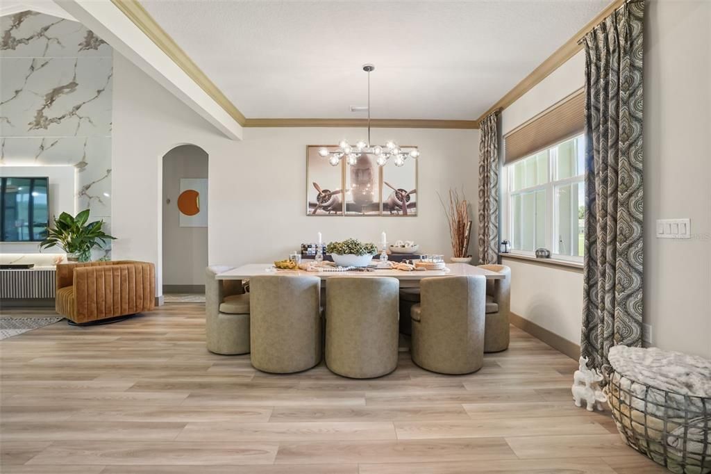 En Venta: $899,900 (4 camas, 3 baños, 2518 Pies cuadrados)