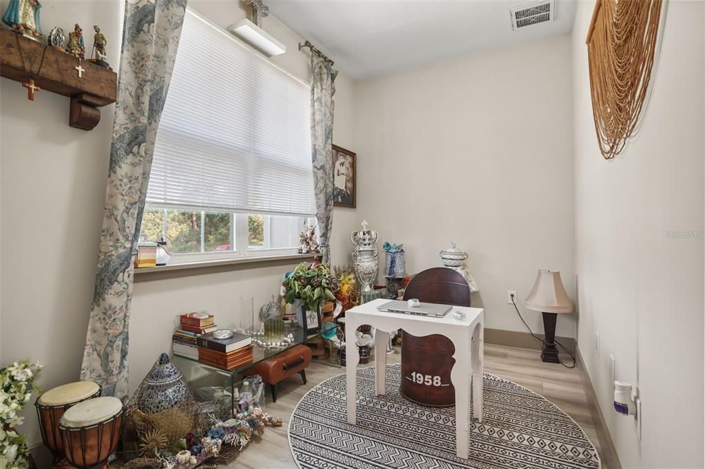 En Venta: $899,900 (4 camas, 3 baños, 2518 Pies cuadrados)