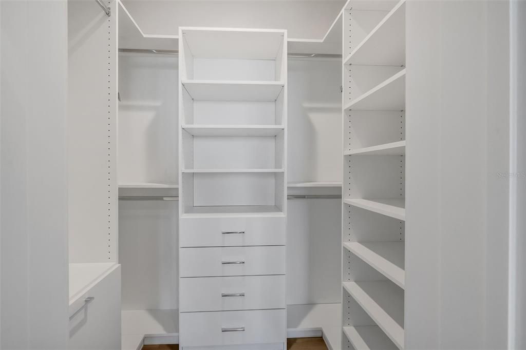На продажу: $2,599,999 (5 спален, 4 ванн, 3872 Квадратных фут)