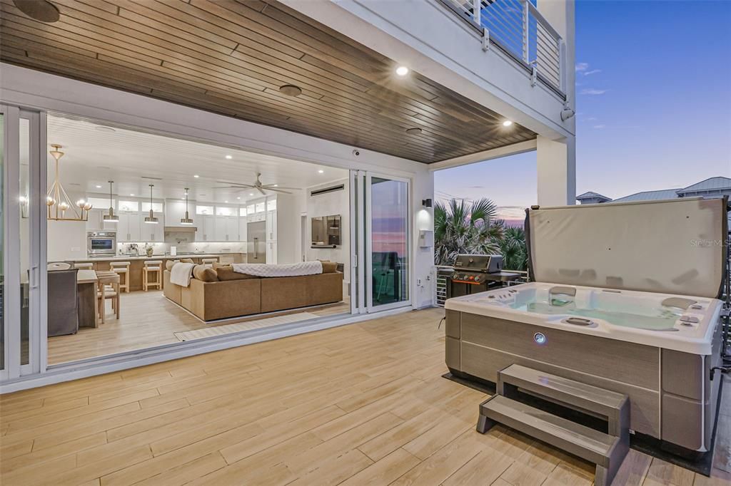 На продажу: $2,599,999 (5 спален, 4 ванн, 3872 Квадратных фут)