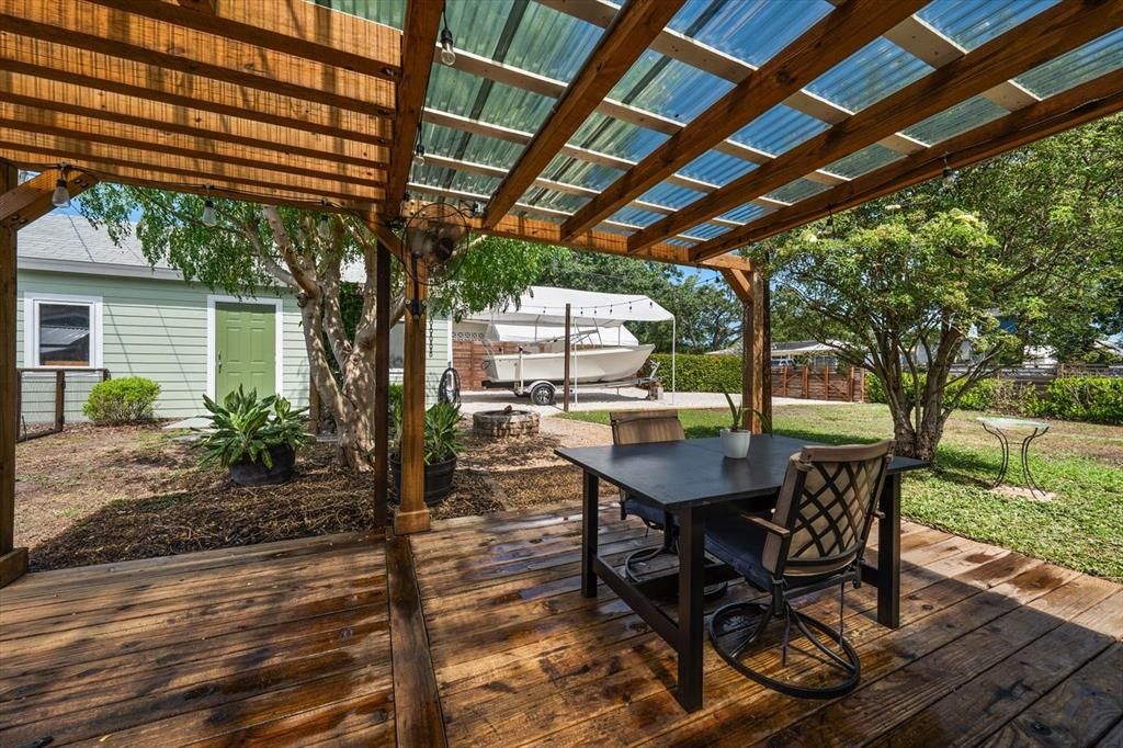 На продажу: $495,000 (4 спален, 2 ванн, 1829 Квадратных фут)