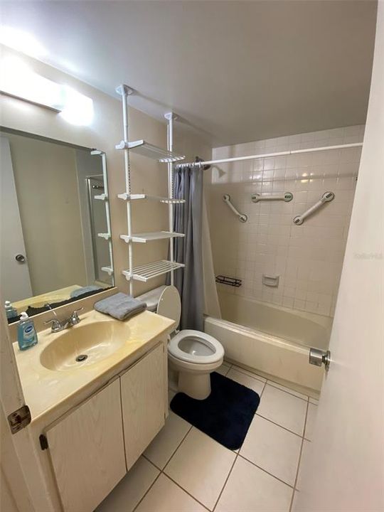 For Sale: $148,000 (2 beds, 2 baths, 897 Square Feet)
