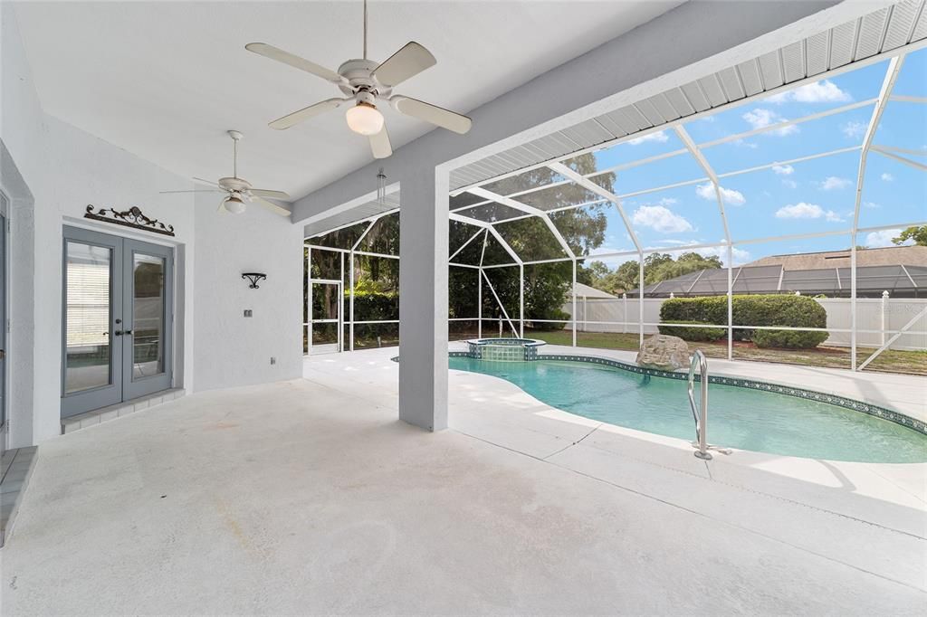For Sale: $379,000 (3 beds, 2 baths, 2143 Square Feet)