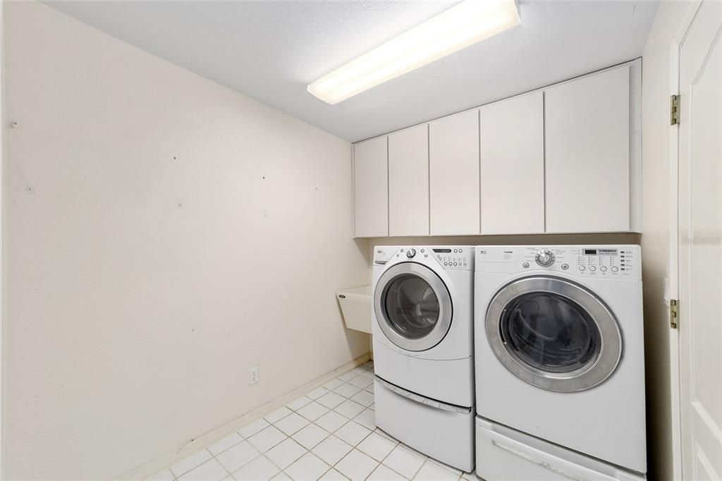 For Sale: $379,000 (3 beds, 2 baths, 2143 Square Feet)