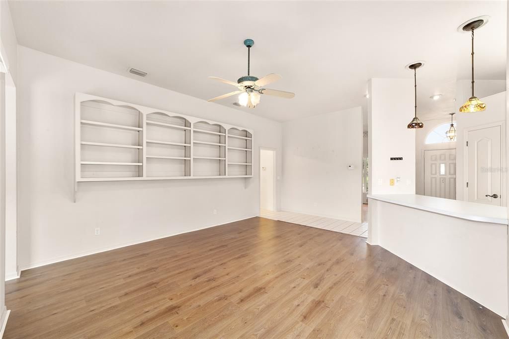 For Sale: $379,000 (3 beds, 2 baths, 2143 Square Feet)