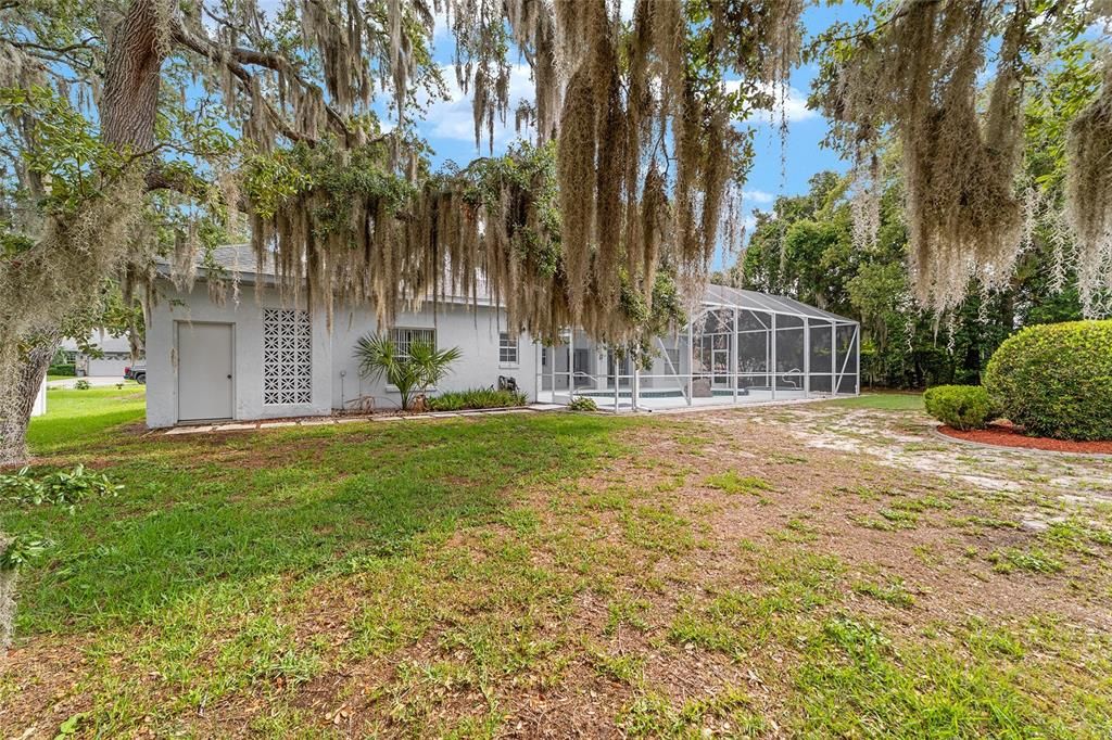 For Sale: $379,000 (3 beds, 2 baths, 2143 Square Feet)