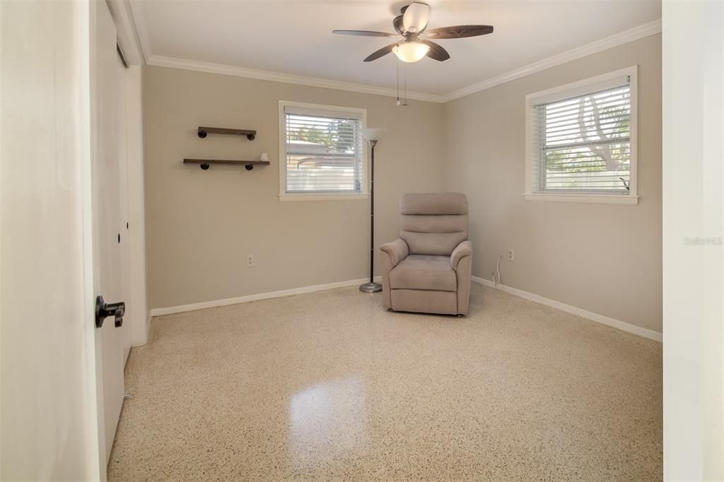 For Sale: $438,750 (2 beds, 1 baths, 1120 Square Feet)