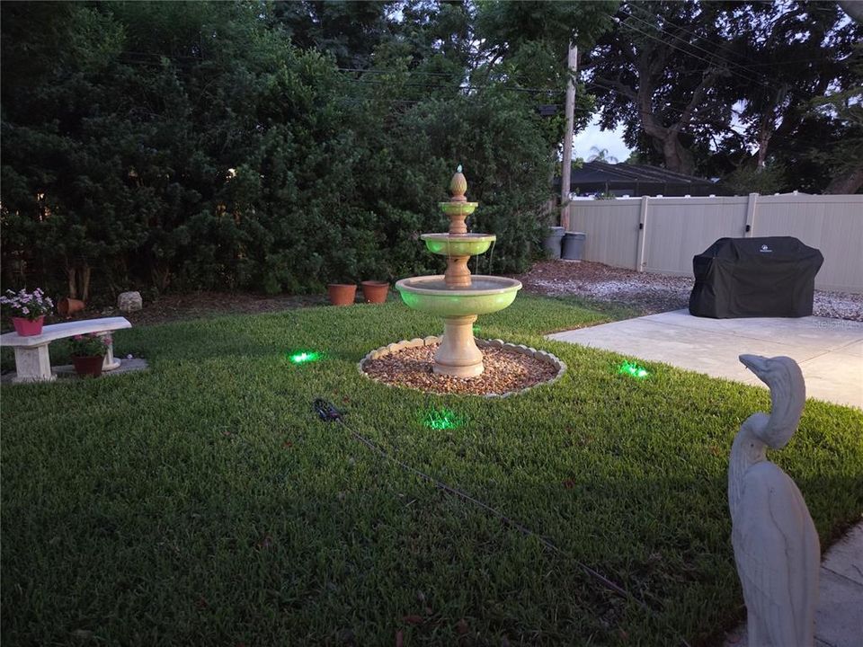 For Sale: $438,750 (2 beds, 1 baths, 1120 Square Feet)