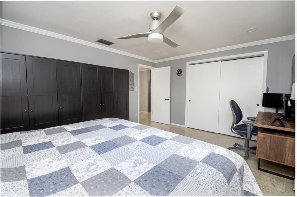 For Sale: $438,750 (2 beds, 1 baths, 1120 Square Feet)