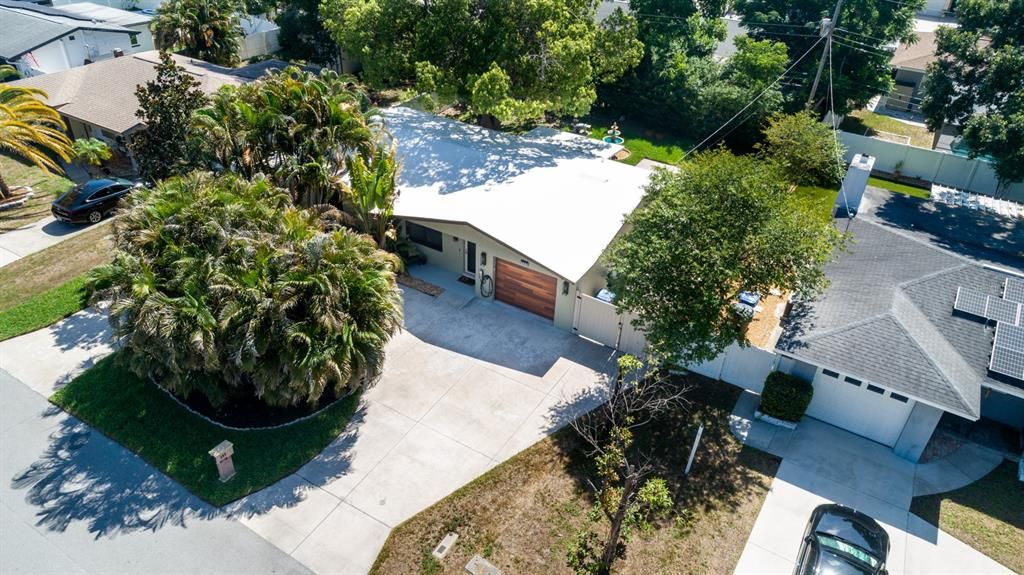 For Sale: $438,750 (2 beds, 1 baths, 1120 Square Feet)