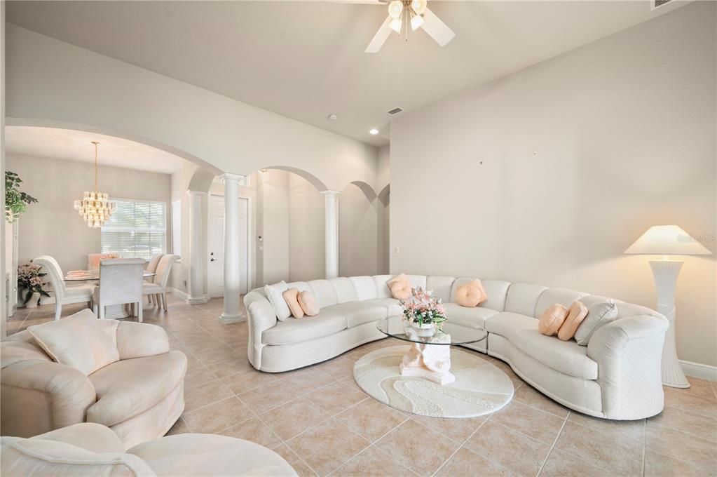 For Sale: $562,500 (3 beds, 2 baths, 2719 Square Feet)