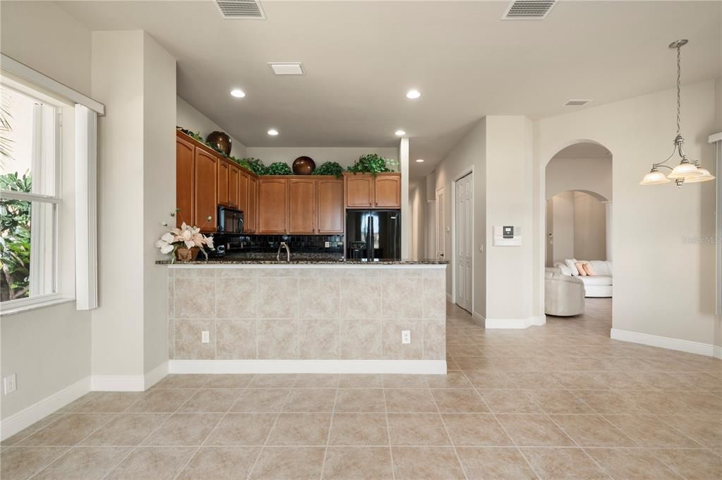 For Sale: $562,500 (3 beds, 2 baths, 2719 Square Feet)