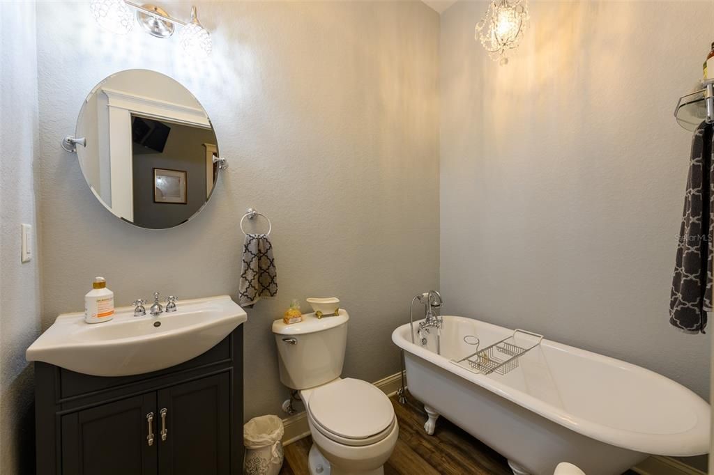 For Sale: $675,000 (3 beds, 3 baths, 1472 Square Feet)