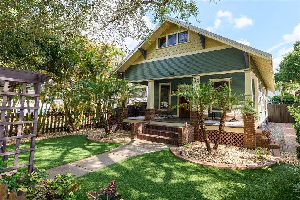 For Sale: $675,000 (3 beds, 3 baths, 1472 Square Feet)