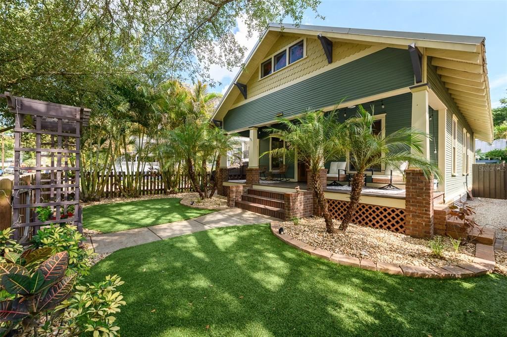 For Sale: $675,000 (3 beds, 3 baths, 1472 Square Feet)