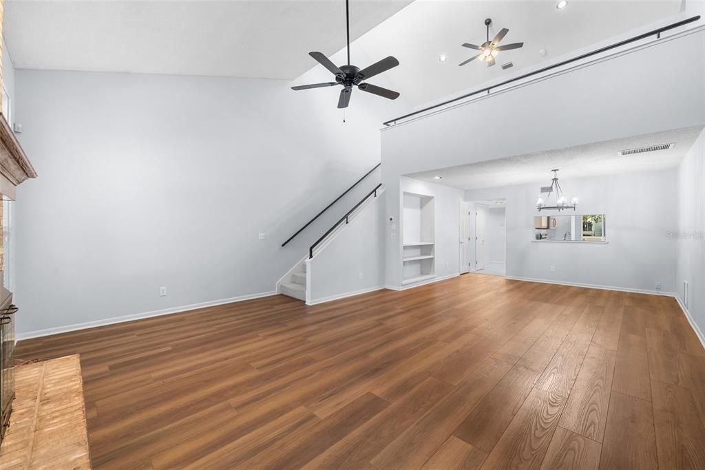For Sale: $259,900 (3 beds, 2 baths, 1953 Square Feet)
