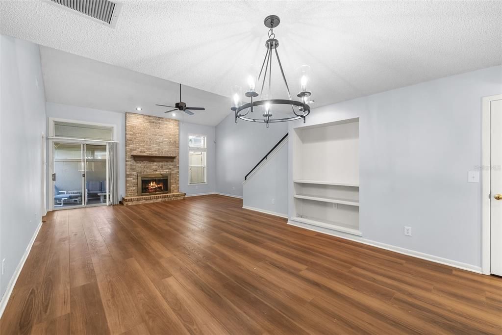 For Sale: $259,900 (3 beds, 2 baths, 1953 Square Feet)