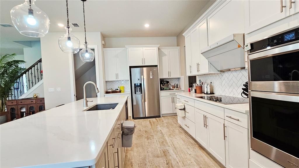 В аренду: $3,900 (4 спален, 3 ванн, 3829 Квадратных фут)