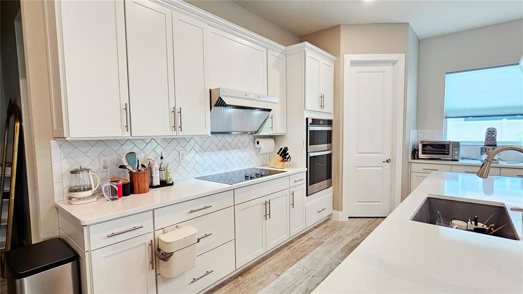 В аренду: $3,900 (4 спален, 3 ванн, 3829 Квадратных фут)
