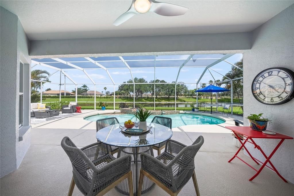 Activo con contrato: $549,000 (4 camas, 2 baños, 1950 Pies cuadrados)