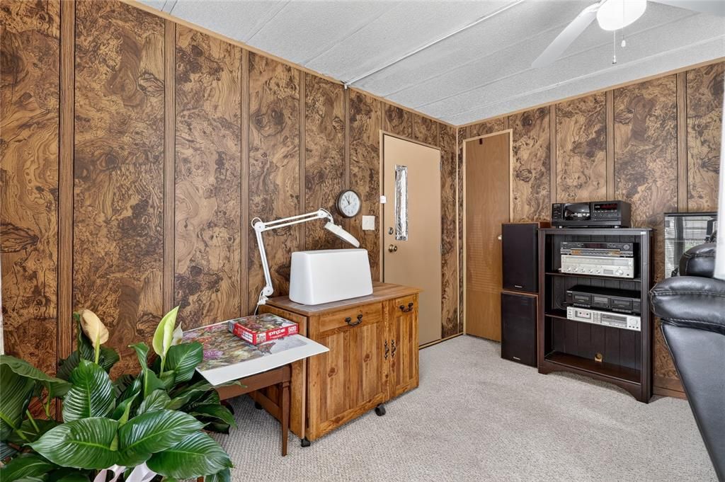 На продажу: $225,000 (3 спален, 2 ванн, 1440 Квадратных фут)