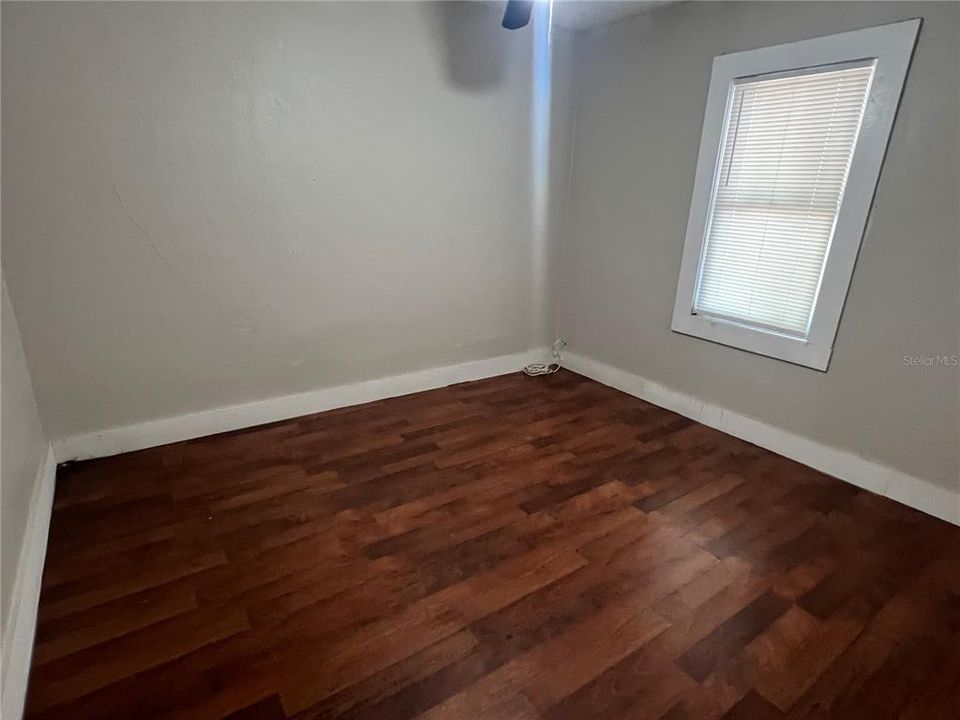 На продажу: $224,900 (3 спален, 1 ванн, 768 Квадратных фут)