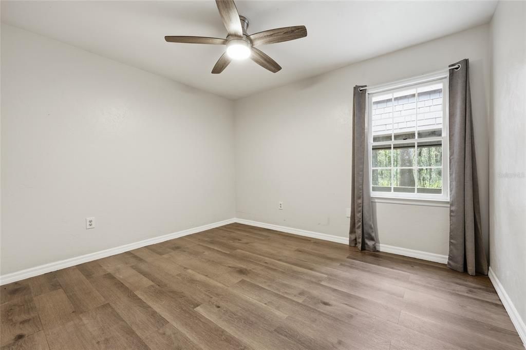 For Sale: $395,000 (4 beds, 2 baths, 1600 Square Feet)