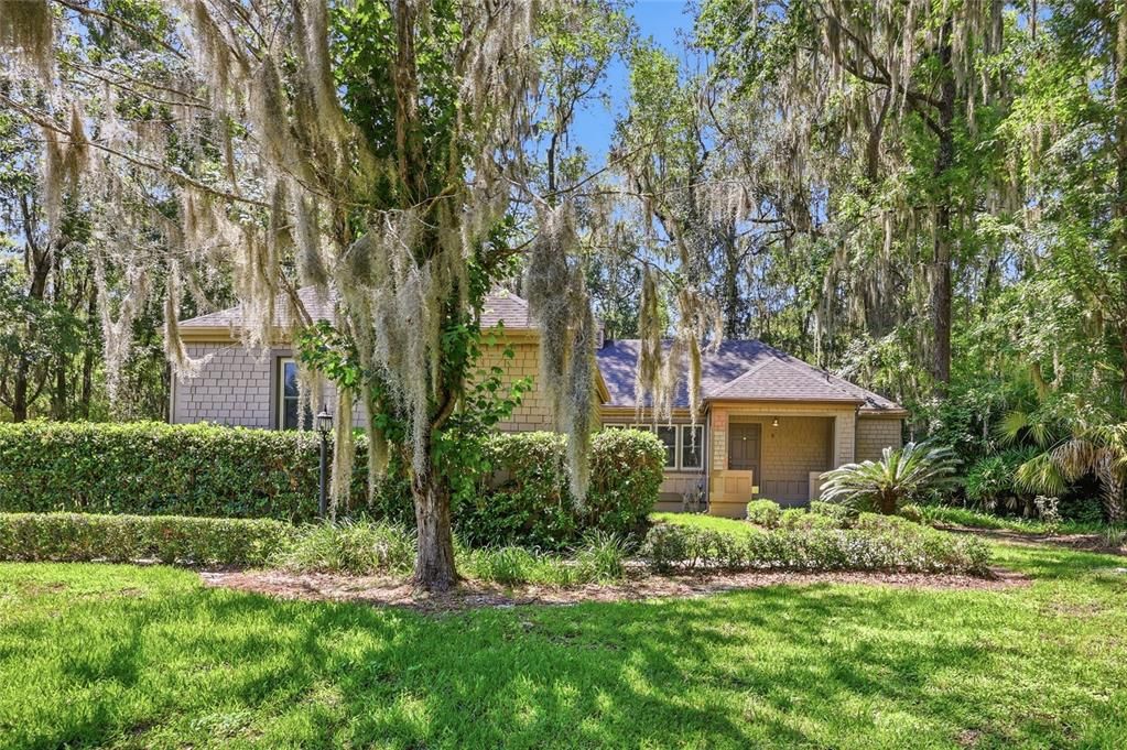 For Sale: $395,000 (4 beds, 2 baths, 1600 Square Feet)