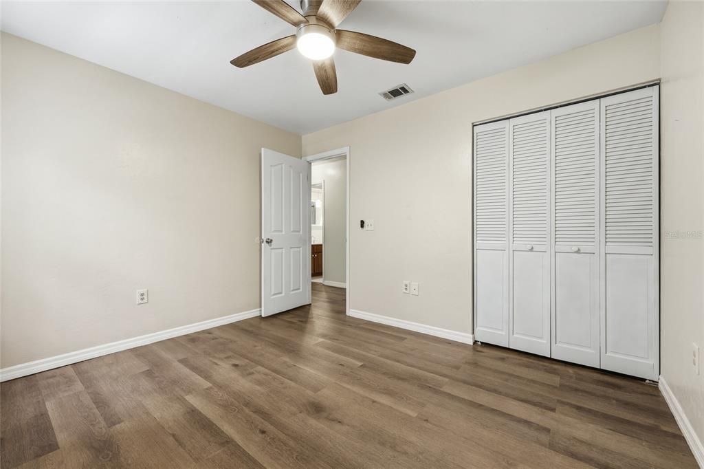 For Sale: $395,000 (4 beds, 2 baths, 1600 Square Feet)