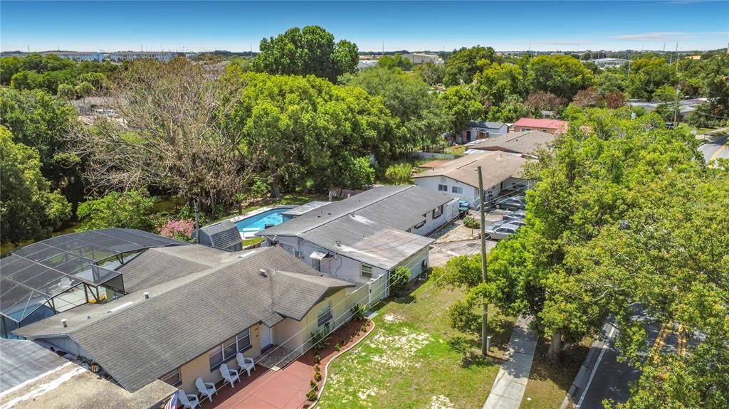 Active With Contract: $369,000 (4 beds, 2 baths, 1425 Square Feet)