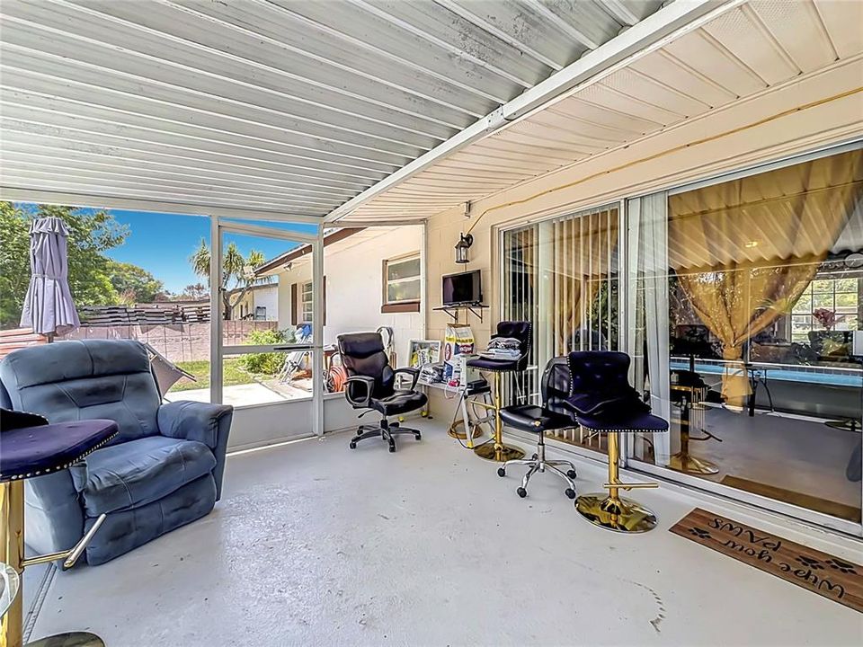 Active With Contract: $369,000 (4 beds, 2 baths, 1425 Square Feet)