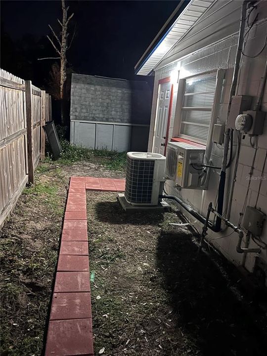 Active With Contract: $369,000 (4 beds, 2 baths, 1425 Square Feet)
