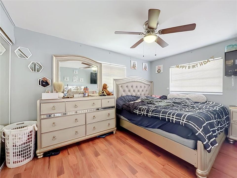 Active With Contract: $369,000 (4 beds, 2 baths, 1425 Square Feet)