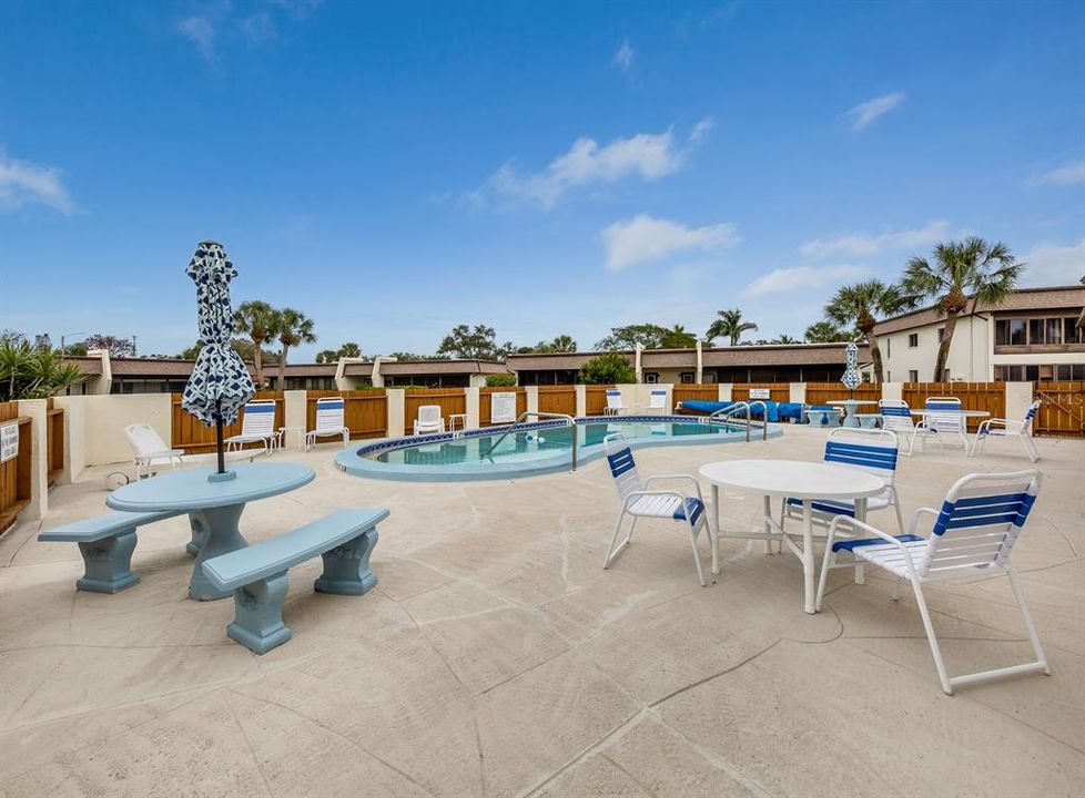 For Sale: $190,000 (2 beds, 2 baths, 1222 Square Feet)