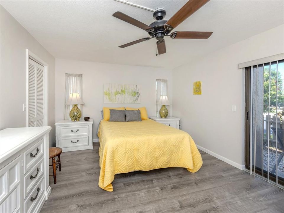 For Sale: $190,000 (2 beds, 2 baths, 1222 Square Feet)