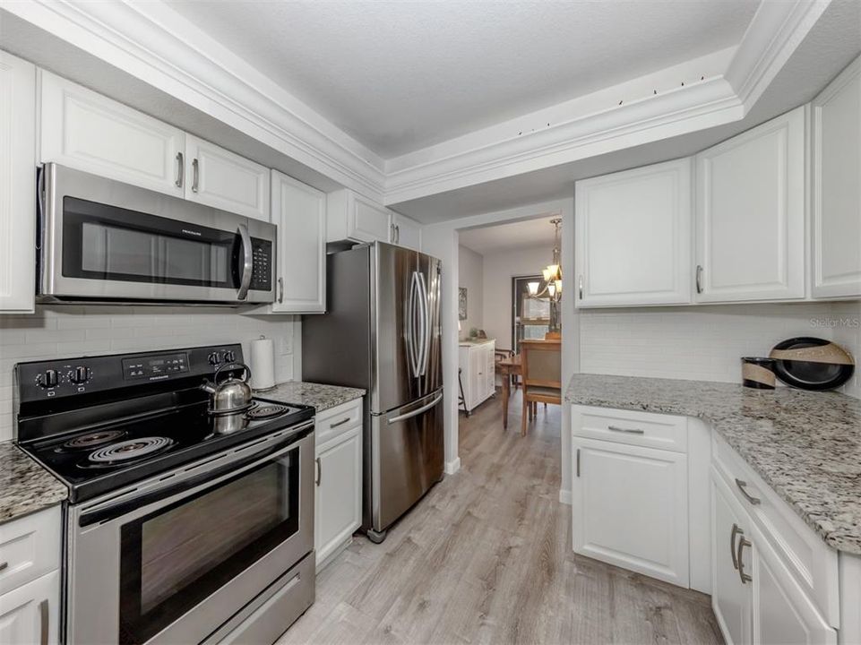 For Sale: $190,000 (2 beds, 2 baths, 1222 Square Feet)