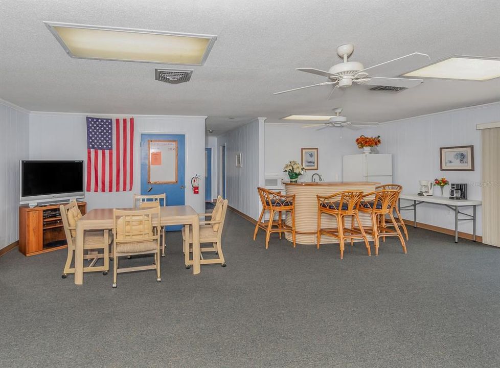 For Sale: $190,000 (2 beds, 2 baths, 1222 Square Feet)