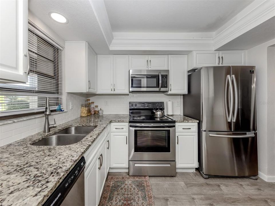 For Sale: $190,000 (2 beds, 2 baths, 1222 Square Feet)