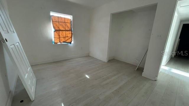 На продажу: $280,000 (4 спален, 3 ванн, 1515 Квадратных фут)