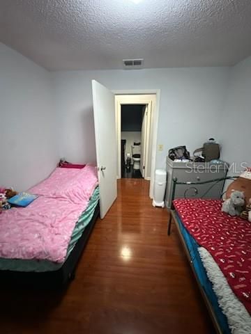 For Sale: $250,000 (3 beds, 1 baths, 1225 Square Feet)