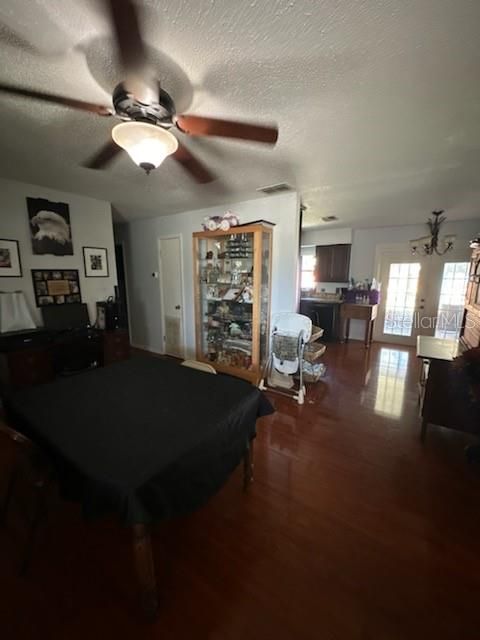For Sale: $250,000 (3 beds, 1 baths, 1225 Square Feet)
