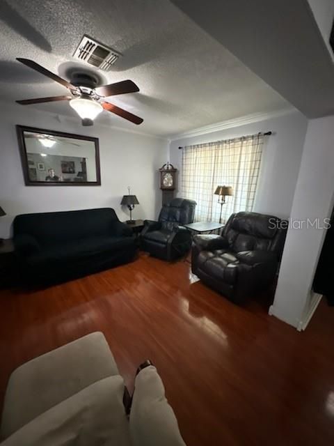 For Sale: $250,000 (3 beds, 1 baths, 1225 Square Feet)
