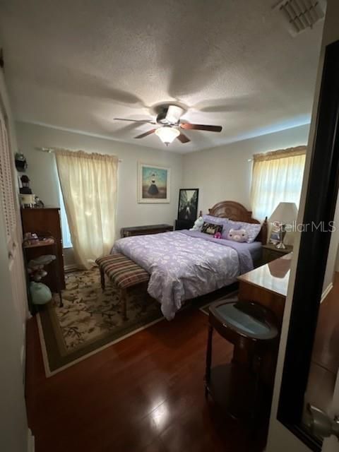 For Sale: $250,000 (3 beds, 1 baths, 1225 Square Feet)
